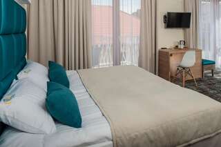 Отели типа «постель и завтрак» Villa Marlena Centrum-POKOJE OZONOWANE Устроне-Морске Двухместный номер с 1 кроватью или 2 отдельными кроватями и балконом-7